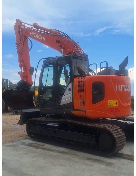 Hitachi ZX135US-6 - Excavator: picture 5 Hitachi ZX135US-6 - Excavator: picture 5