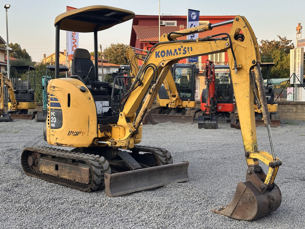 KOMATSU PC20MR-2 - Mini excavator: picture 1 KOMATSU PC20MR-2 - Mini excavator: picture 1