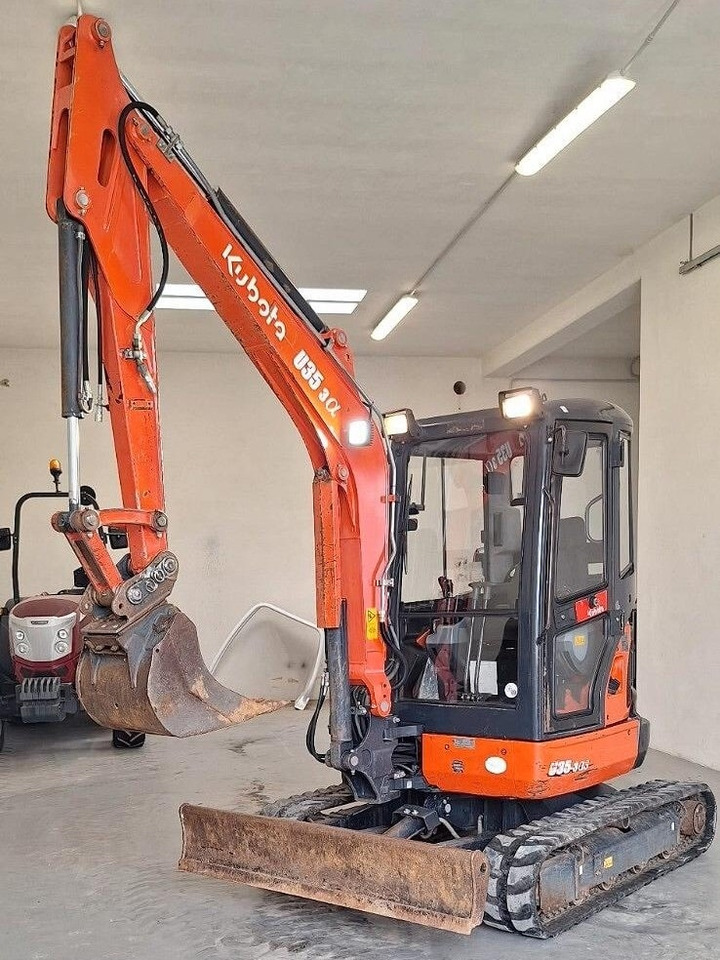 KUBOTA U35-3a3 - Mini excavator: picture 2 KUBOTA U35-3a3 - Mini excavator: picture 2