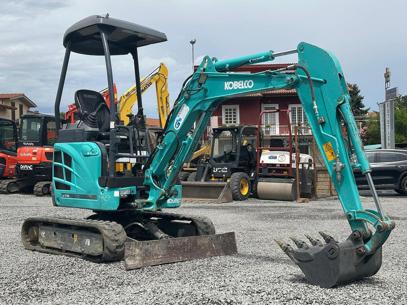 Kobelco SK17SR - Mini excavator: picture 2 Kobelco SK17SR - Mini excavator: picture 2