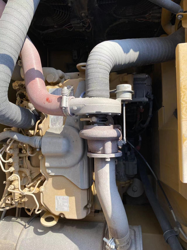 Crawler excavator CATERPILLAR 320GC: picture 9