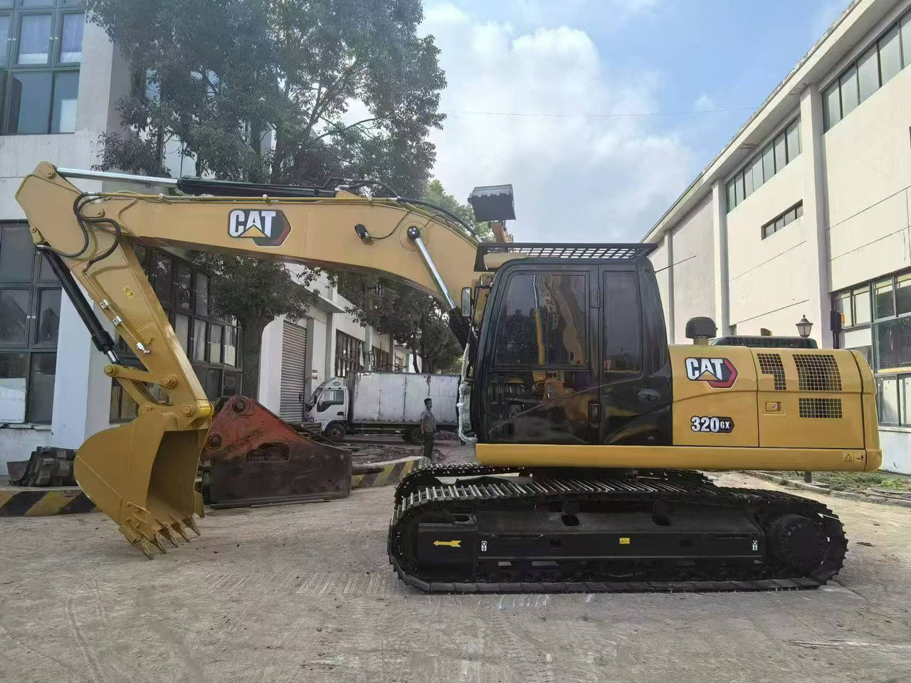 CATERPILLAR 320GX - Crawler excavator: picture 1 CATERPILLAR 320GX - Crawler excavator: picture 1