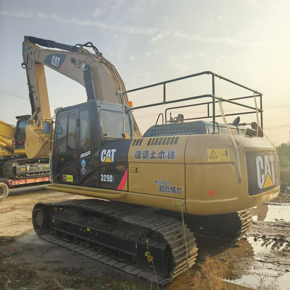 CATERPILLAR 329D2 - Crawler excavator: picture 3 CATERPILLAR 329D2 - Crawler excavator: picture 3