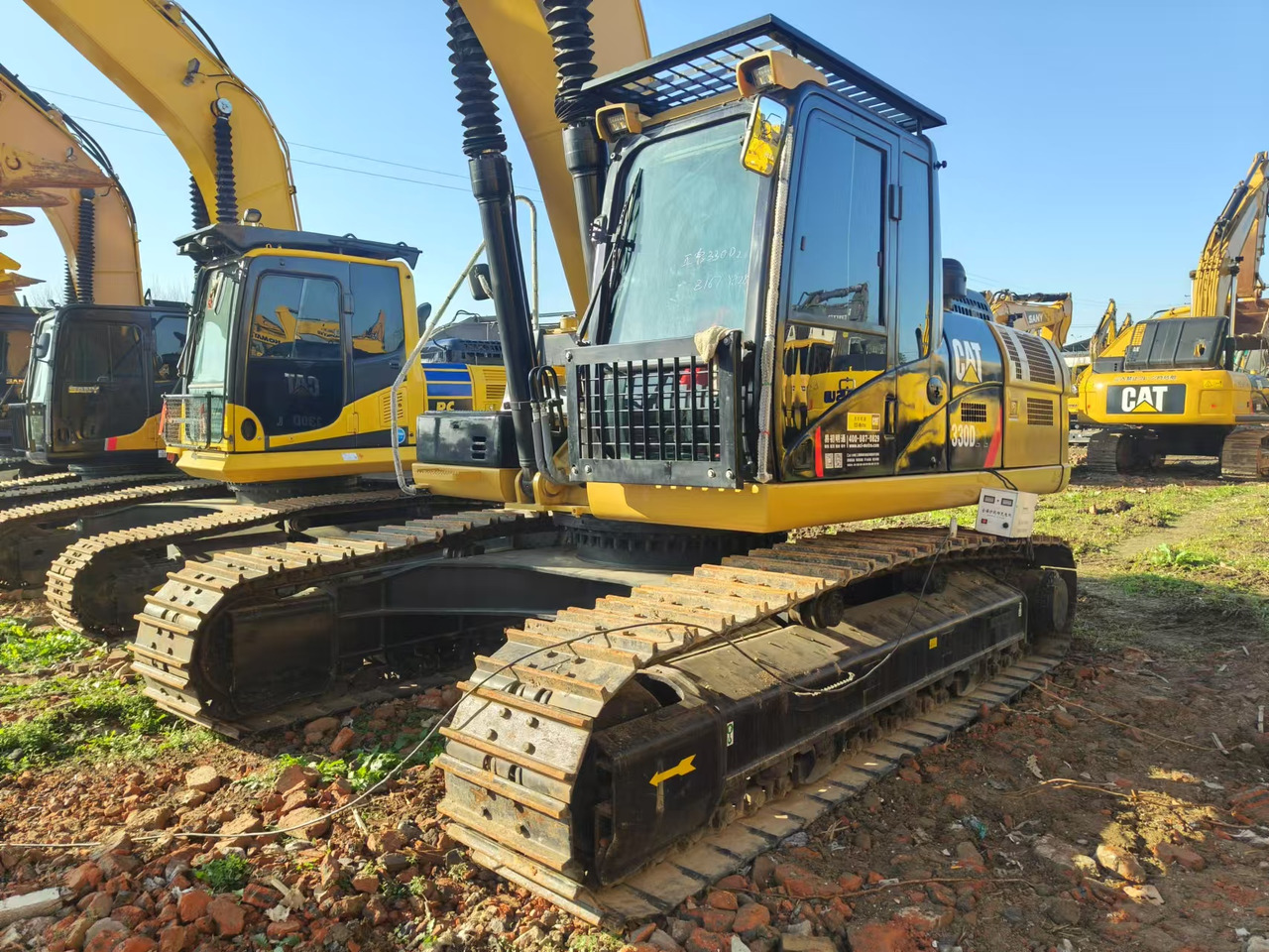 CATERPILLAR 330D - Crawler excavator: picture 2 CATERPILLAR 330D - Crawler excavator: picture 2