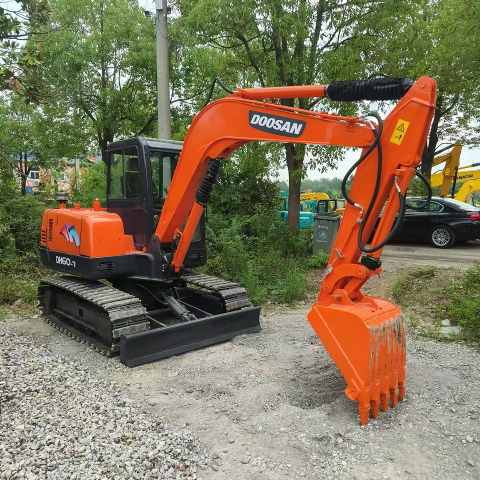 DOOSAN DH60 - Crawler excavator: picture 1 DOOSAN DH60 - Crawler excavator: picture 1