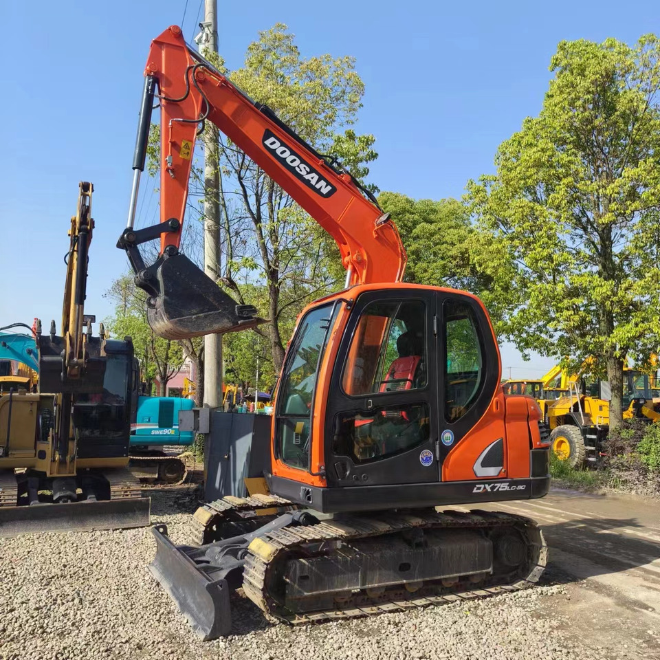 DOOSAN DX75 - Mini excavator: picture 1 DOOSAN DX75 - Mini excavator: picture 1