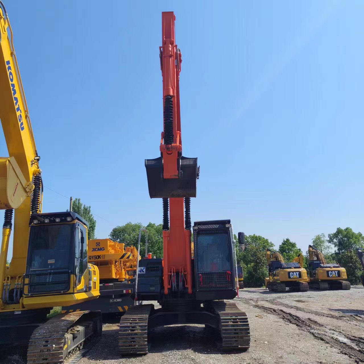 HITACHI ZX210 - Crawler excavator: picture 5 HITACHI ZX210 - Crawler excavator: picture 5