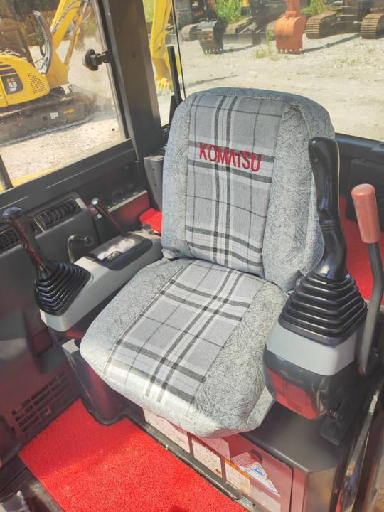 Mini excavator KOMATSU PC40: picture 11