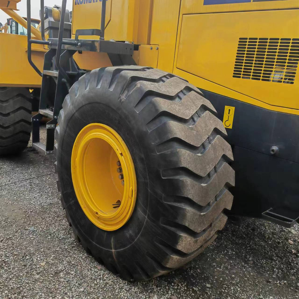 Wheel loader KOMATSU WA380: picture 6 Wheel loader KOMATSU WA380: picture 6
