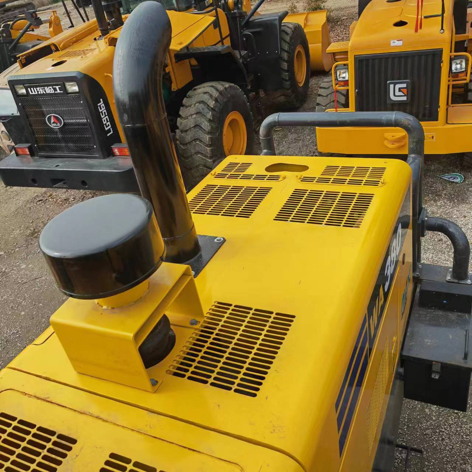 Wheel loader KOMATSU WA380: picture 11 Wheel loader KOMATSU WA380: picture 11