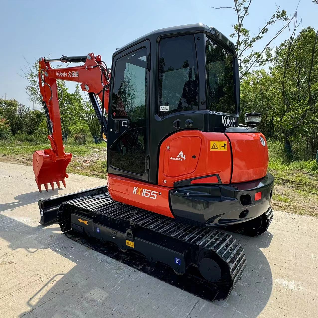 Crawler excavator KUBOTA KX165: picture 7