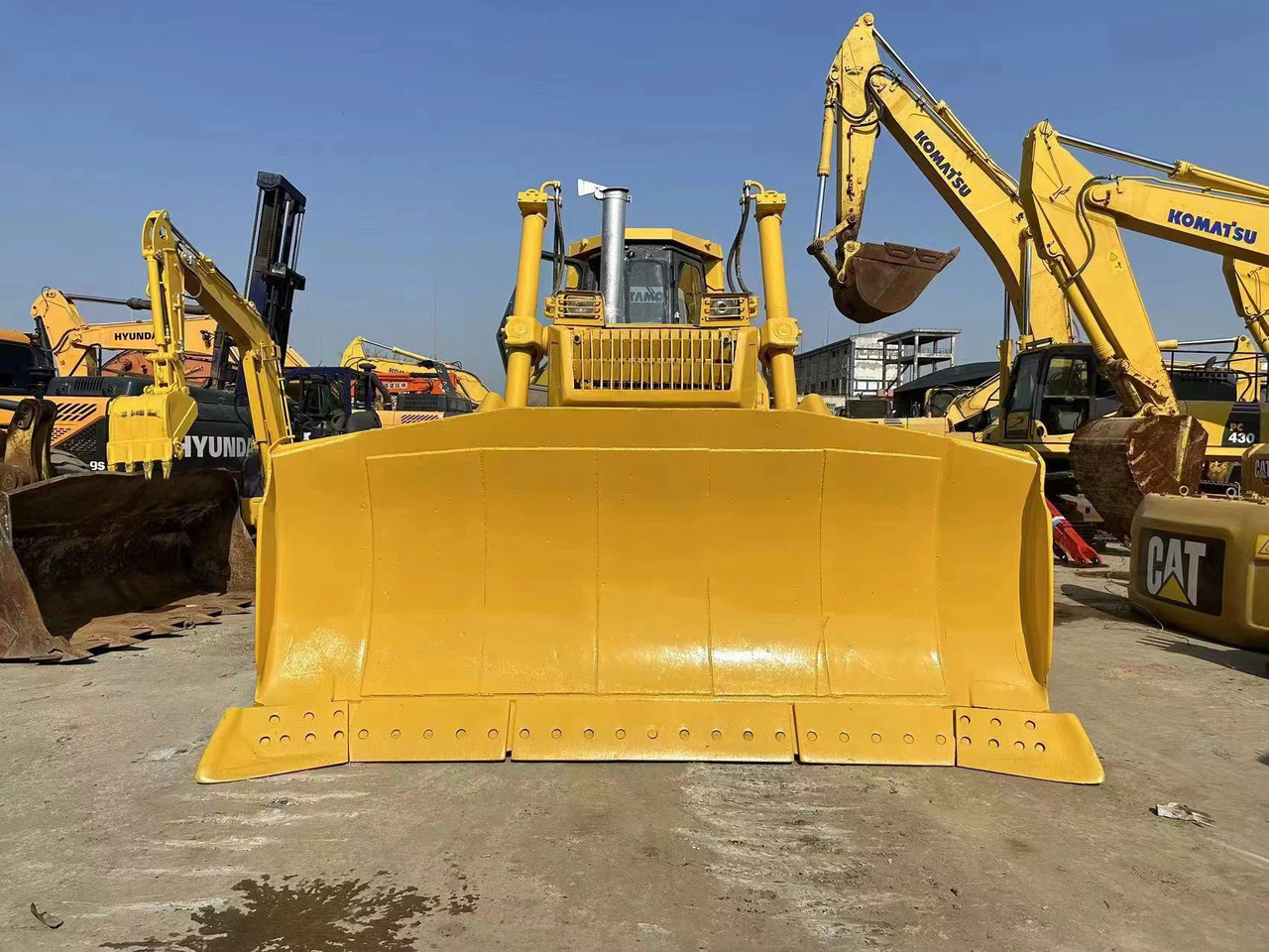 Komatsu D155A-6 - Bulldozer: picture 3 Komatsu D155A-6 - Bulldozer: picture 3