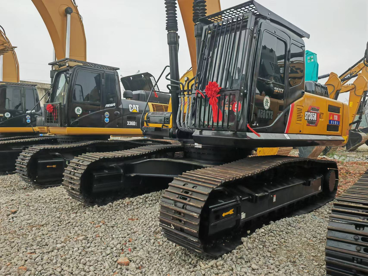 SANY SY365H - Crawler excavator: picture 5 SANY SY365H - Crawler excavator: picture 5