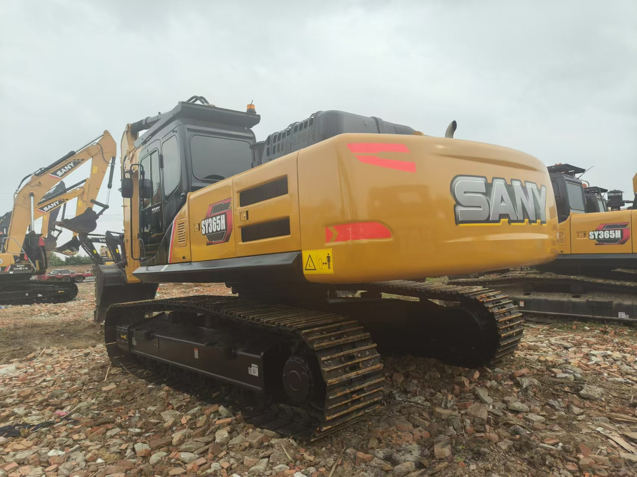 SANY SY365H - Crawler excavator: picture 3 SANY SY365H - Crawler excavator: picture 3