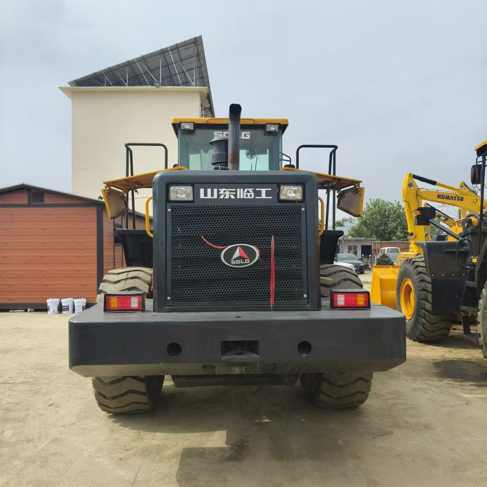 SDLG L956F - Wheel loader: picture 2 SDLG L956F - Wheel loader: picture 2
