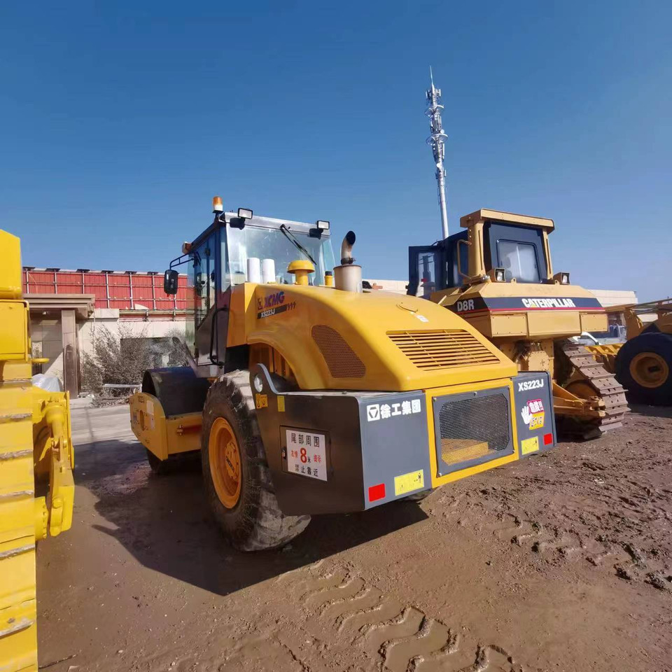 XCMG XS223J - Compactor: picture 2 XCMG XS223J - Compactor: picture 2