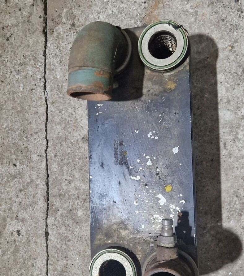 06250330600 Volvo - Oil cooler for Truck: picture 4 06250330600 Volvo - Oil cooler for Truck: picture 4