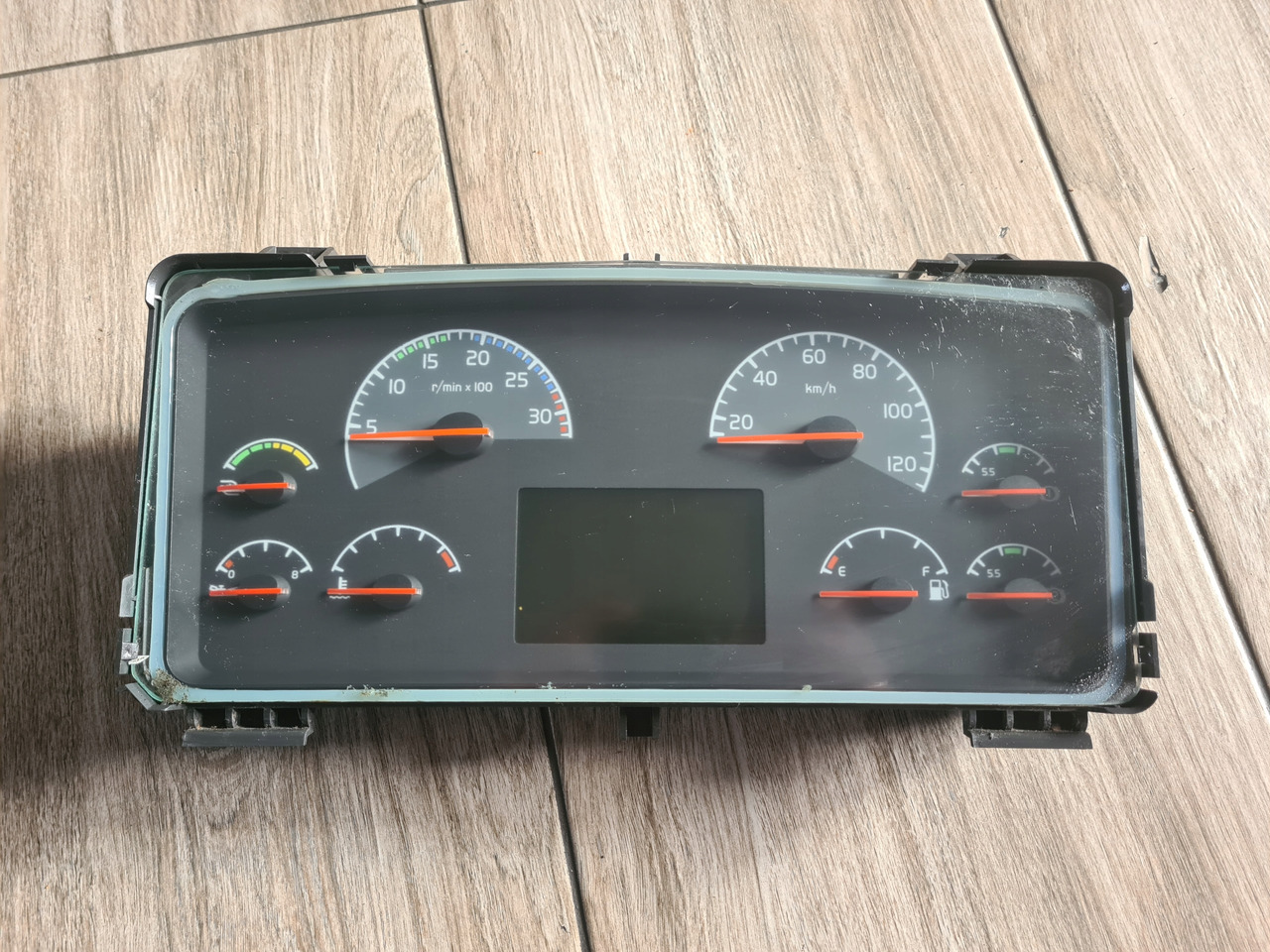 CONTINENTAL ZEGARY LICZNIKI AUTOMAT VOLVO FL FE - Dashboard for Truck: picture 1 CONTINENTAL ZEGARY LICZNIKI AUTOMAT VOLVO FL FE - Dashboard for Truck: picture 1