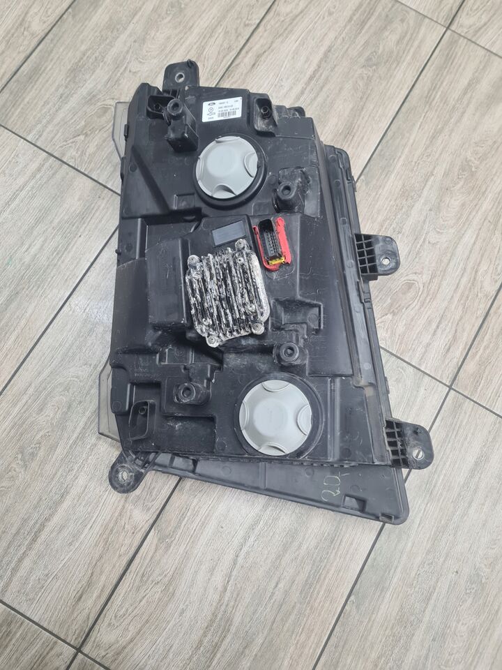 FORD REFLEKTOR LAMPA LEWA LED XENON FORD F-MAX 500 TRUCKS - Headlight for Truck: picture 5 FORD REFLEKTOR LAMPA LEWA LED XENON FORD F-MAX 500 TRUCKS - Headlight for Truck: picture 5