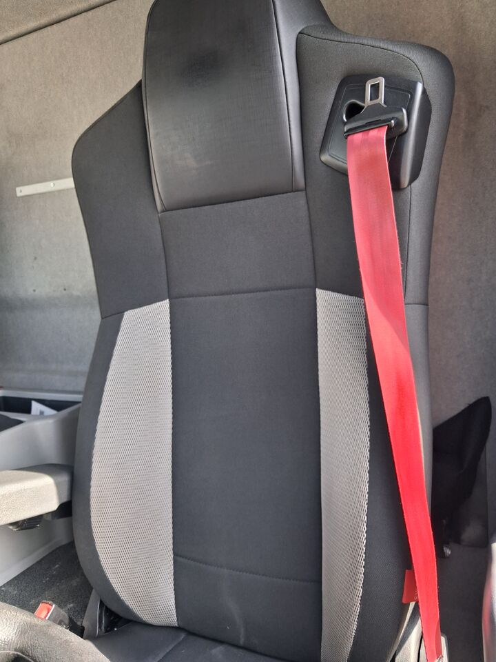 RENAULT FOTEL KIEROWCY RENAULT GAMA D EURO 6 - Seat for Truck: picture 2 RENAULT FOTEL KIEROWCY RENAULT GAMA D EURO 6 - Seat for Truck: picture 2