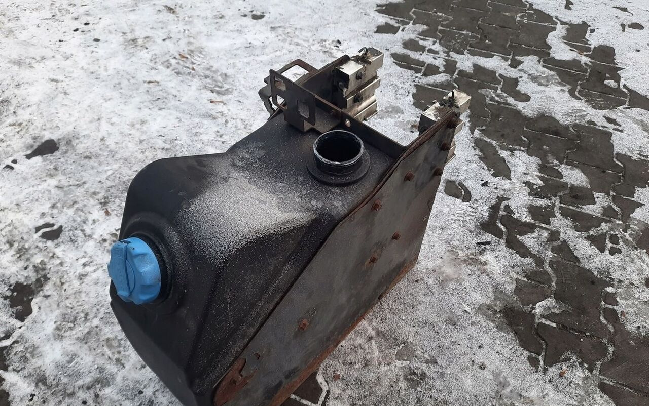 Renault 22077231 Renault Gama D / Volvo FL - AdBlue tank for Truck: picture 3 Renault 22077231 Renault Gama D / Volvo FL - AdBlue tank for Truck: picture 3