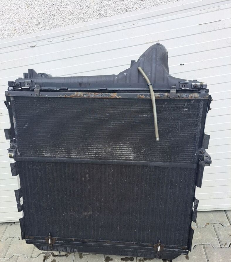 Renault CHŁODNICA POWIETRZA RENAULT GAMA T RANGE DTI 11 7421162608 - Intercooler for Truck: picture 3 Renault CHŁODNICA POWIETRZA RENAULT GAMA T RANGE DTI 11 7421162608 - Intercooler for Truck: picture 3