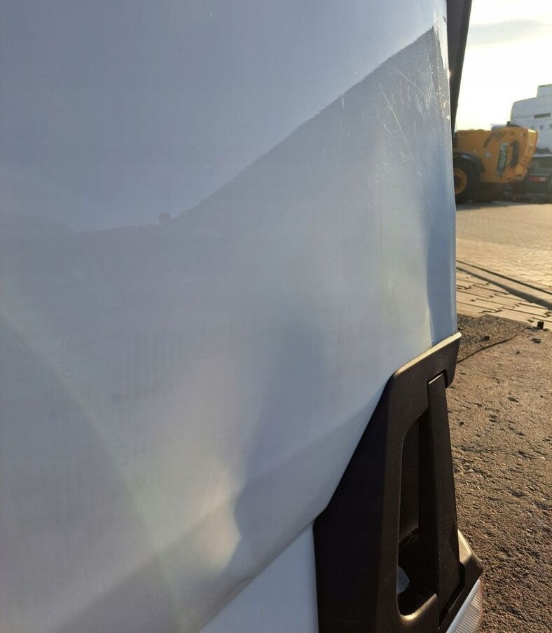 Renault GAMA T K C RANGE - Door and parts for Truck: picture 4 Renault GAMA T K C RANGE - Door and parts for Truck: picture 4