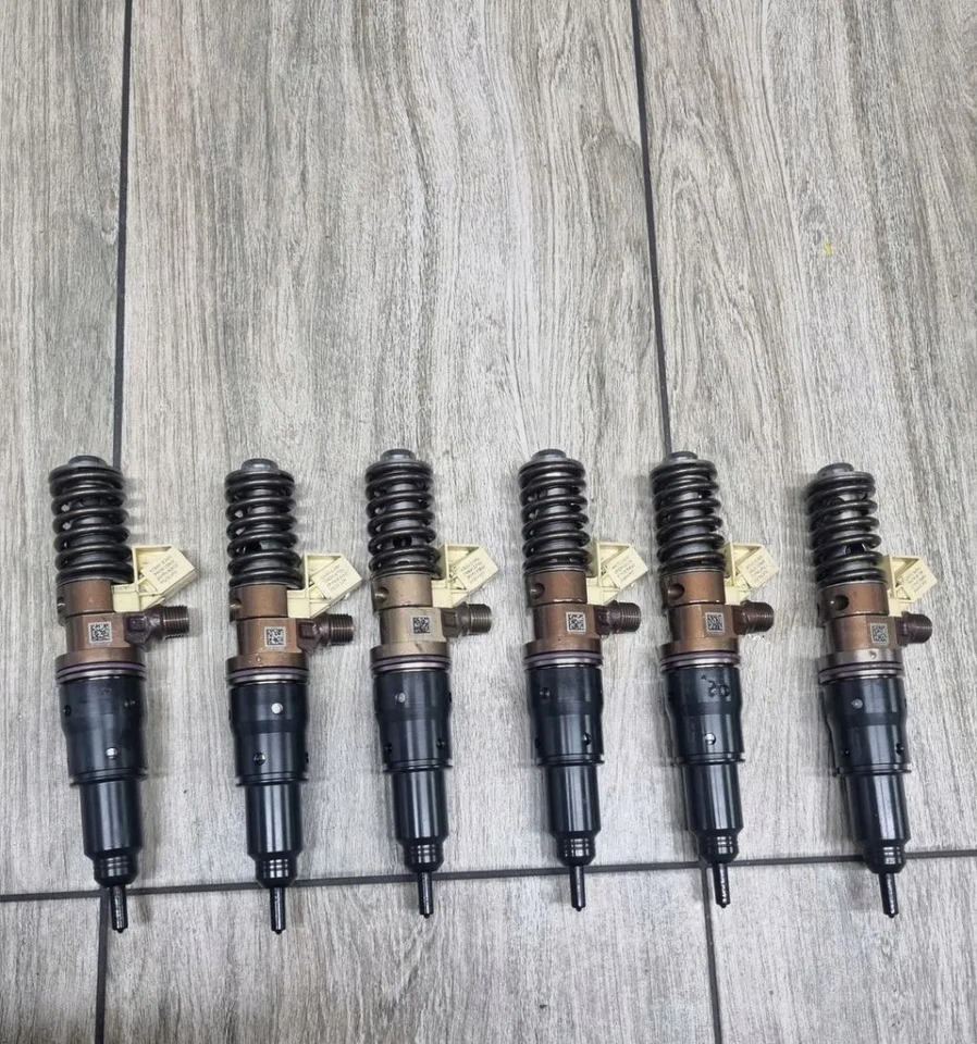 VOLVO 6 SZTUK 22374644 - Injector: picture 1 VOLVO 6 SZTUK 22374644 - Injector: picture 1