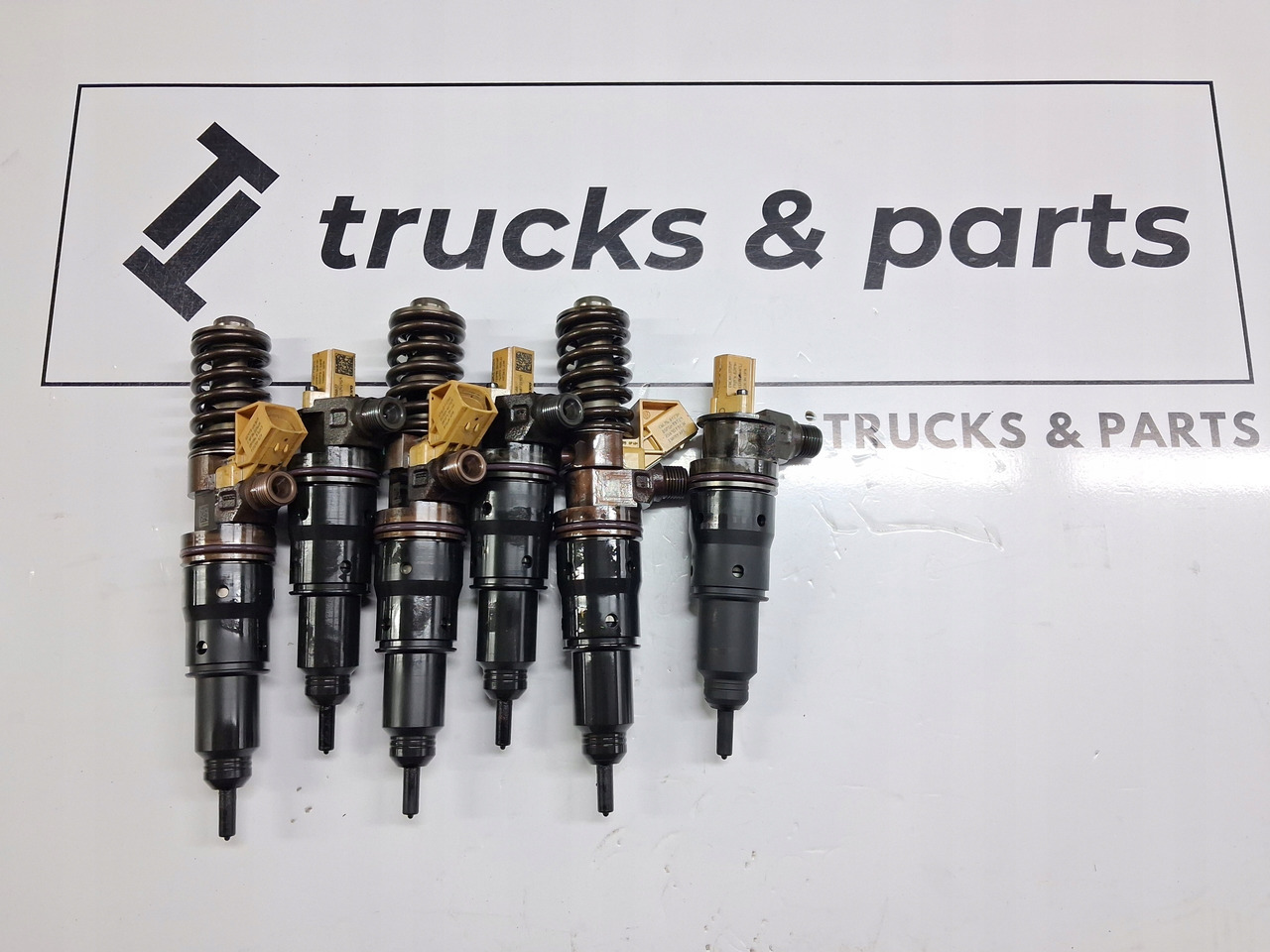 VOLVO CENA ZA KOMPLET 22758876 22758877 - Injector: picture 2 VOLVO CENA ZA KOMPLET 22758876 22758877 - Injector: picture 2