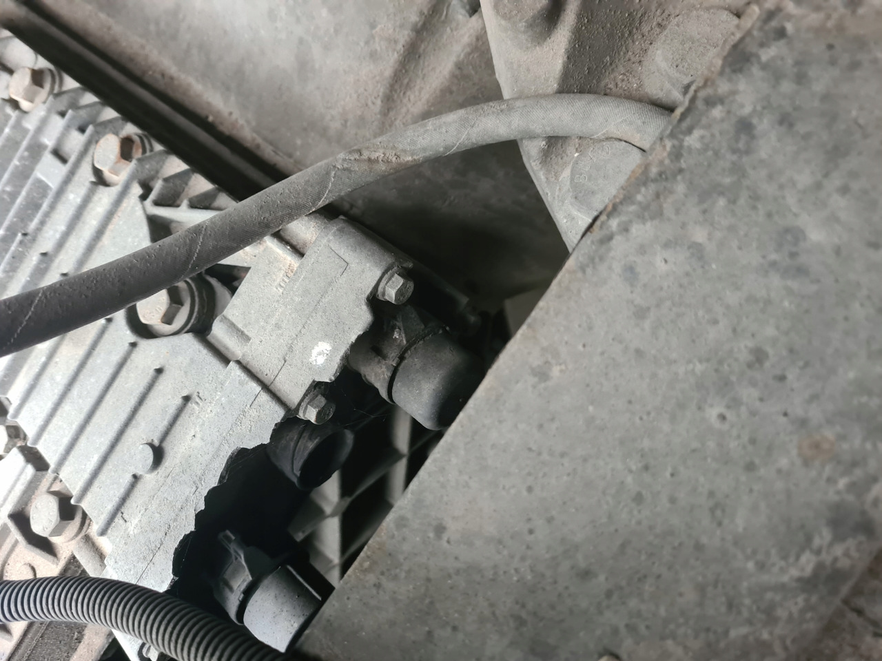 VOLVO ELEKTRONIKA WYBIERAKA SKRZYNI BIEGÓW " VT " VOLVO FH FM RENAULT MAGNUM DXI - Gearbox and parts for Truck: picture 2 VOLVO ELEKTRONIKA WYBIERAKA SKRZYNI BIEGÓW " VT " VOLVO FH FM RENAULT MAGNUM DXI - Gearbox and parts for Truck: picture 2