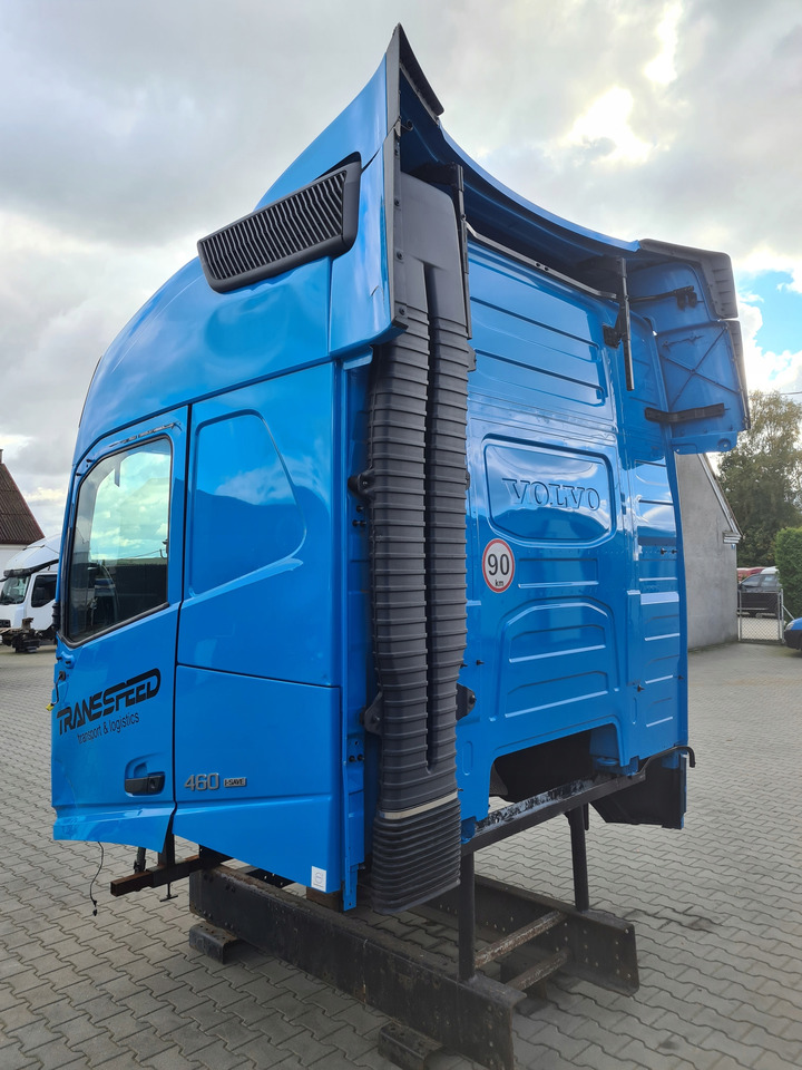 VOLVO KABINA KOMPLETNA VOLVO FH 5 EURO 6 I-SAVE GLOBETROTTER - Cab for Curtainsider truck: picture 5 VOLVO KABINA KOMPLETNA VOLVO FH 5 EURO 6 I-SAVE GLOBETROTTER - Cab for Curtainsider truck: picture 5