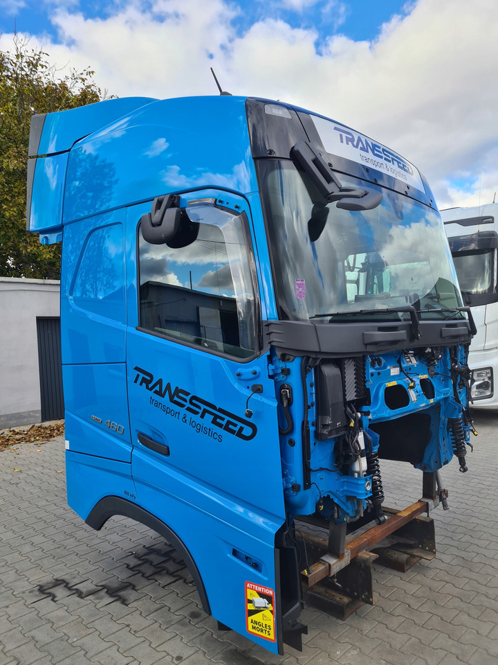 VOLVO KABINA KOMPLETNA VOLVO FH 5 EURO 6 I-SAVE GLOBETROTTER - Cab for Curtainsider truck: picture 1 VOLVO KABINA KOMPLETNA VOLVO FH 5 EURO 6 I-SAVE GLOBETROTTER - Cab for Curtainsider truck: picture 1
