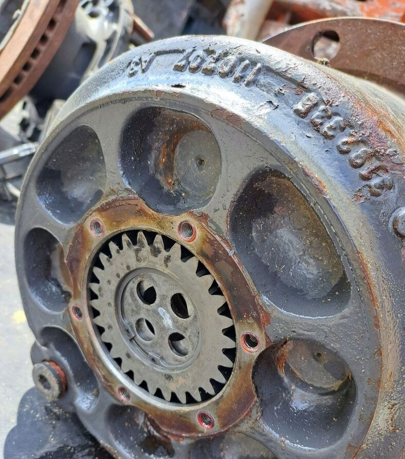 Volvo ZWOLNICA KOMPLETNA PIASTA VOLVO FH FM RENAULT DXI 3192335 - Wheel hub for Truck: picture 1 Volvo ZWOLNICA KOMPLETNA PIASTA VOLVO FH FM RENAULT DXI 3192335 - Wheel hub for Truck: picture 1