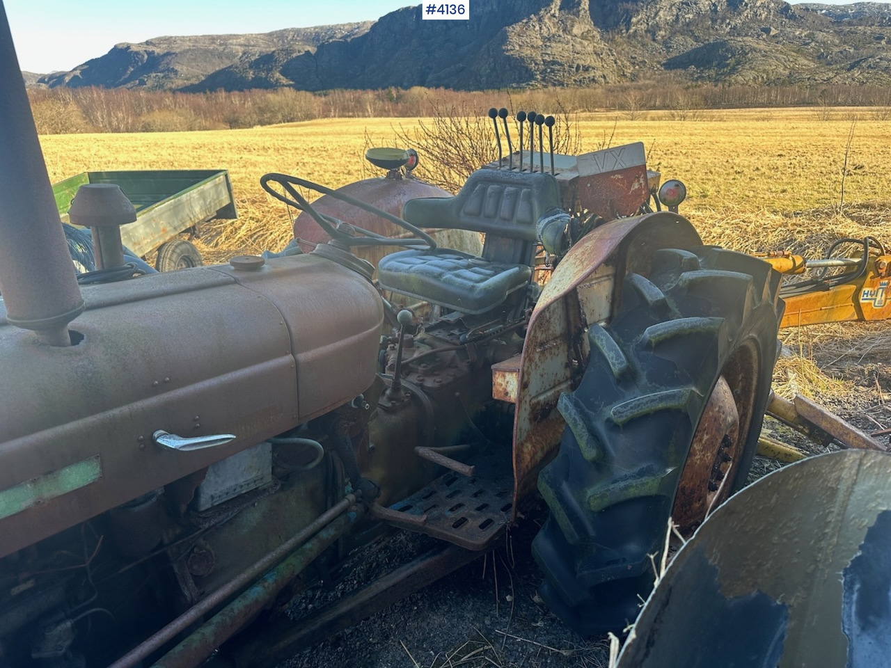 Farm tractor 1971 FORD SUPER-DEXTA w/ Hymas 21 excavator and 2 buckets.: picture 11