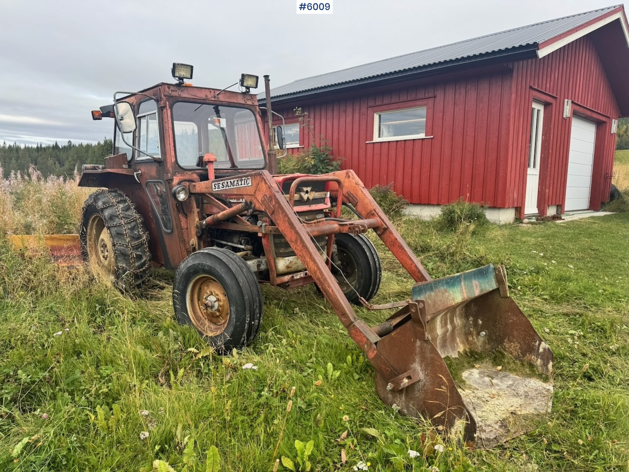 1971 Massey-Ferguson 135 incl. front loader, bucket, rear scraper, and log splitter/firewood machine - Farm tractor: picture 1 1971 Massey-Ferguson 135 incl. front loader, bucket, rear scraper, and log splitter/firewood machine - Farm tractor: picture 1