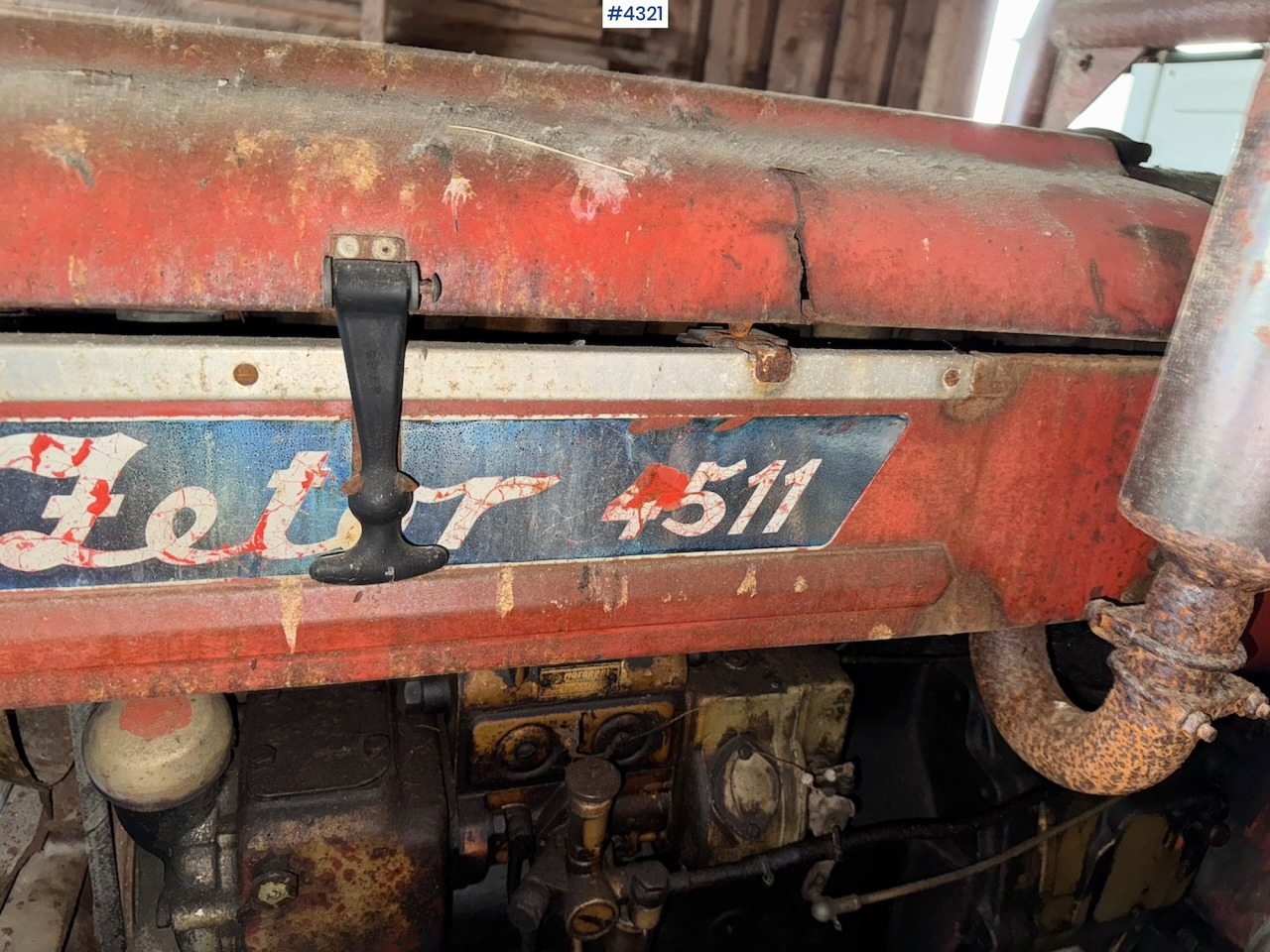 Farm tractor 1971 Zetor 4511: picture 11