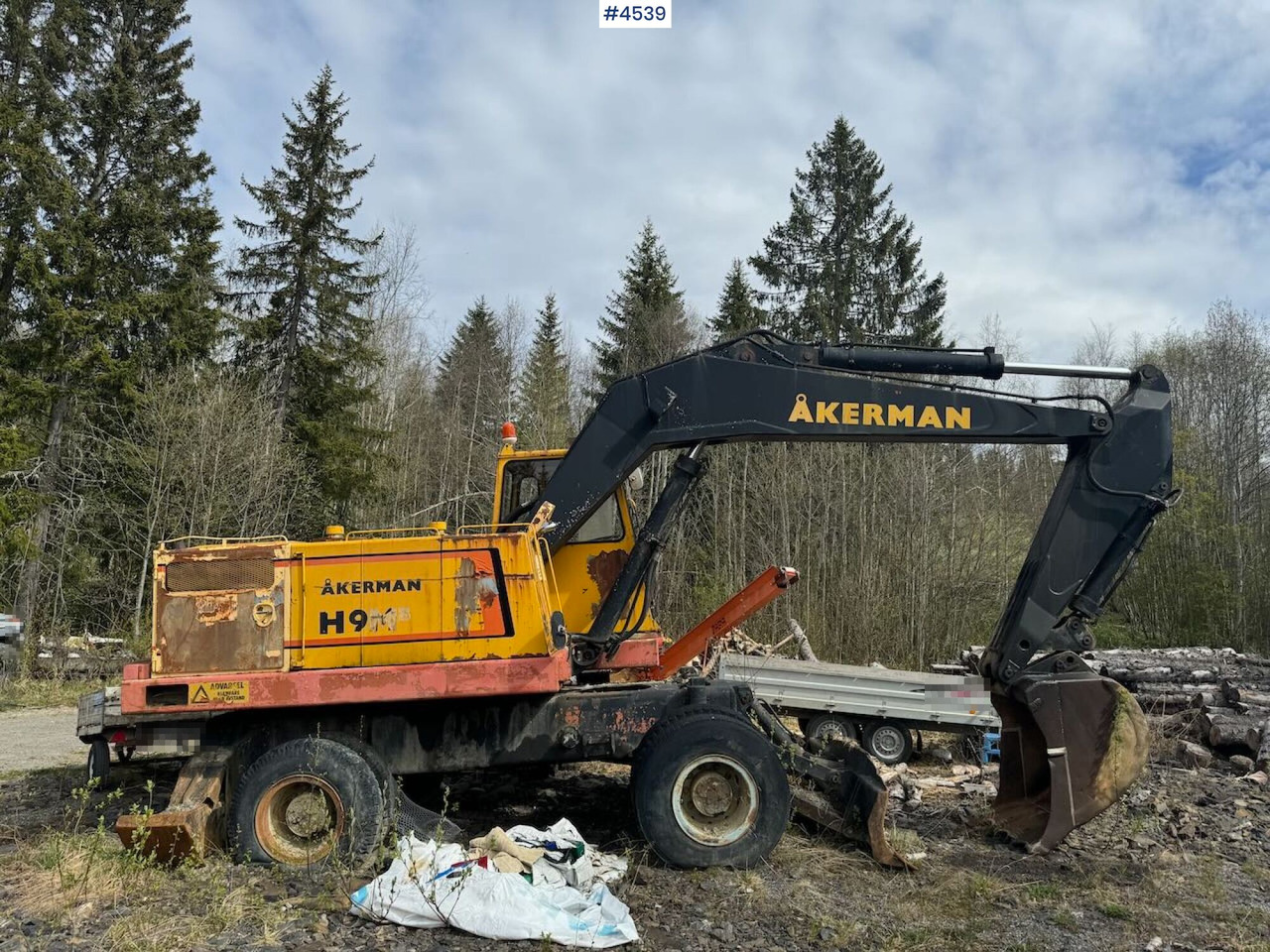 1979 Åkerman H9 Wheeled excavator w/ bucket. Repair object. - Excavator: picture 3 1979 Åkerman H9 Wheeled excavator w/ bucket. Repair object. - Excavator: picture 3
