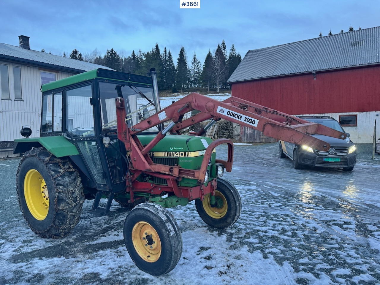1980 John Deere 1140 Synchron w/ Front loader and bucket - Farm tractor: picture 1 1980 John Deere 1140 Synchron w/ Front loader and bucket - Farm tractor: picture 1