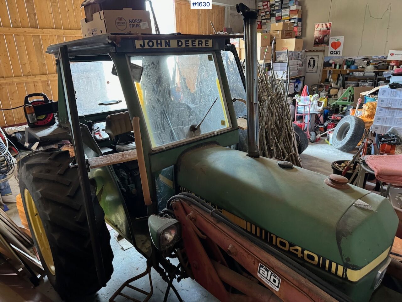 1981 John Deere 1040 w/ front loader & triangle - Farm tractor: picture 5 1981 John Deere 1040 w/ front loader & triangle - Farm tractor: picture 5