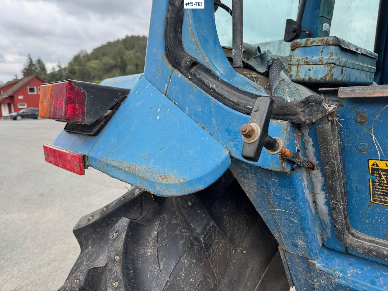 Farm tractor 1982 Ford 7610 w/ front loader.: picture 14