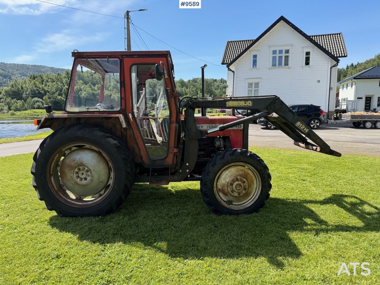 1982 Massey Ferguson 240 Tractor w/ front loader. - Farm tractor: picture 4 1982 Massey Ferguson 240 Tractor w/ front loader. - Farm tractor: picture 4