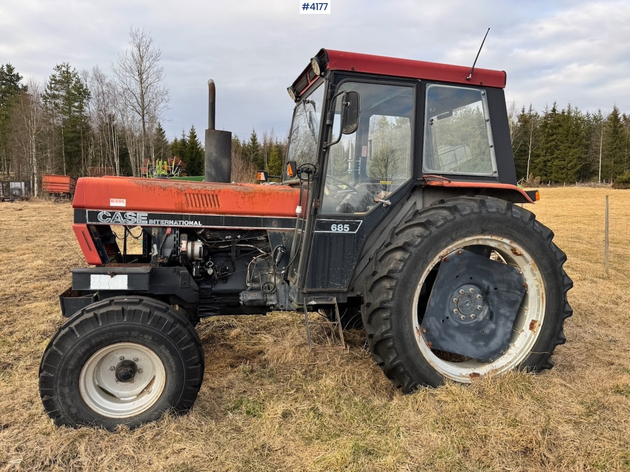 1986 Case International 685 4x2 - Farm tractor: picture 1 1986 Case International 685 4x2 - Farm tractor: picture 1