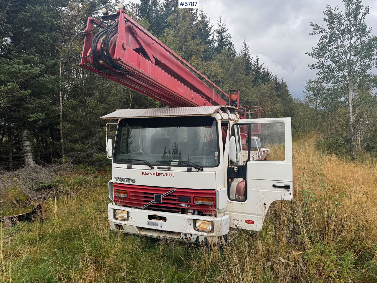 1986 Volvo FL614 with Lift. SEE VIDEO! - Truck mounted aerial platform: picture 2 1986 Volvo FL614 with Lift. SEE VIDEO! - Truck mounted aerial platform: picture 2