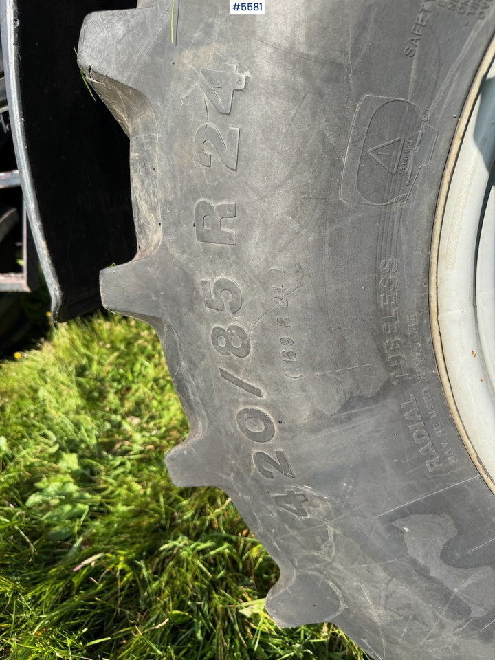 Farm tractor 1992 Case IH 845 XL w/ front hydraulics: picture 9 Farm tractor 1992 Case IH 845 XL w/ front hydraulics: picture 9