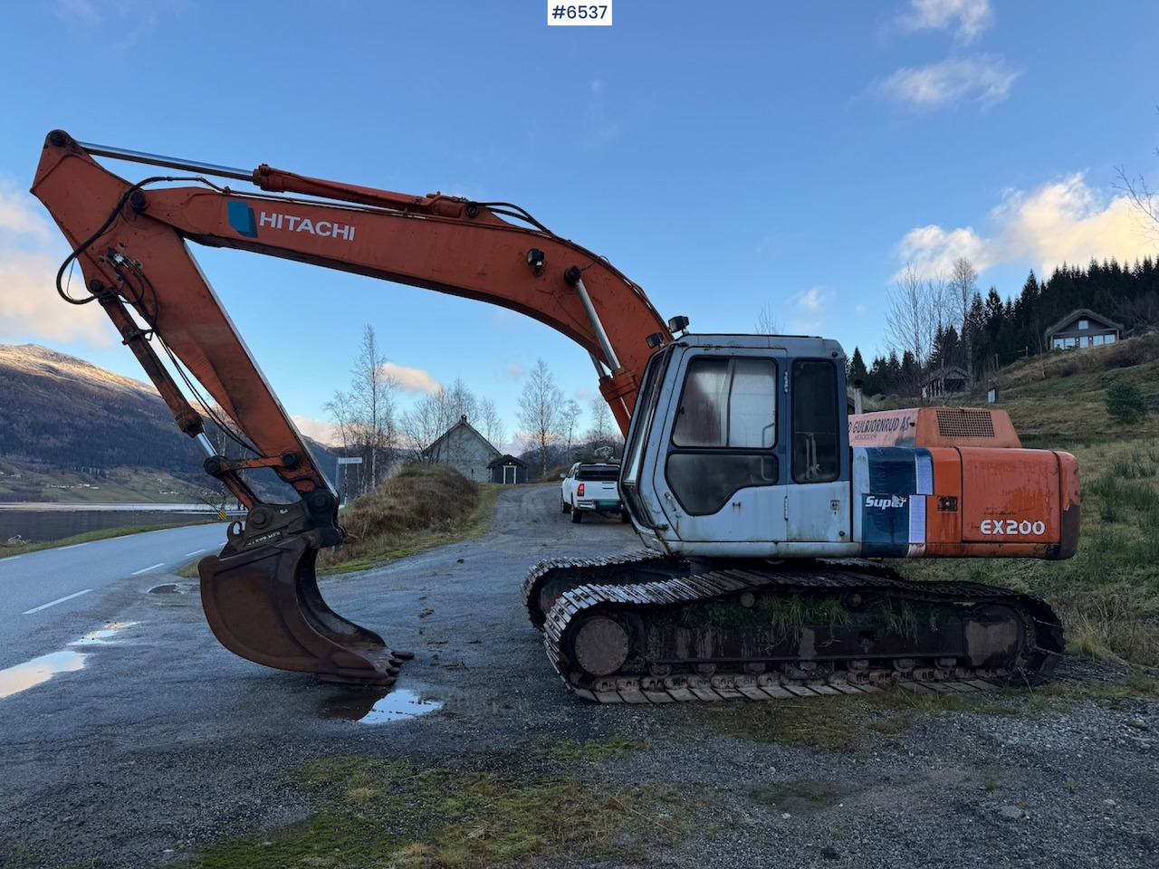 1992 Hitachi EX 200-2. Few hours. - Excavator: picture 3 1992 Hitachi EX 200-2. Few hours. - Excavator: picture 3