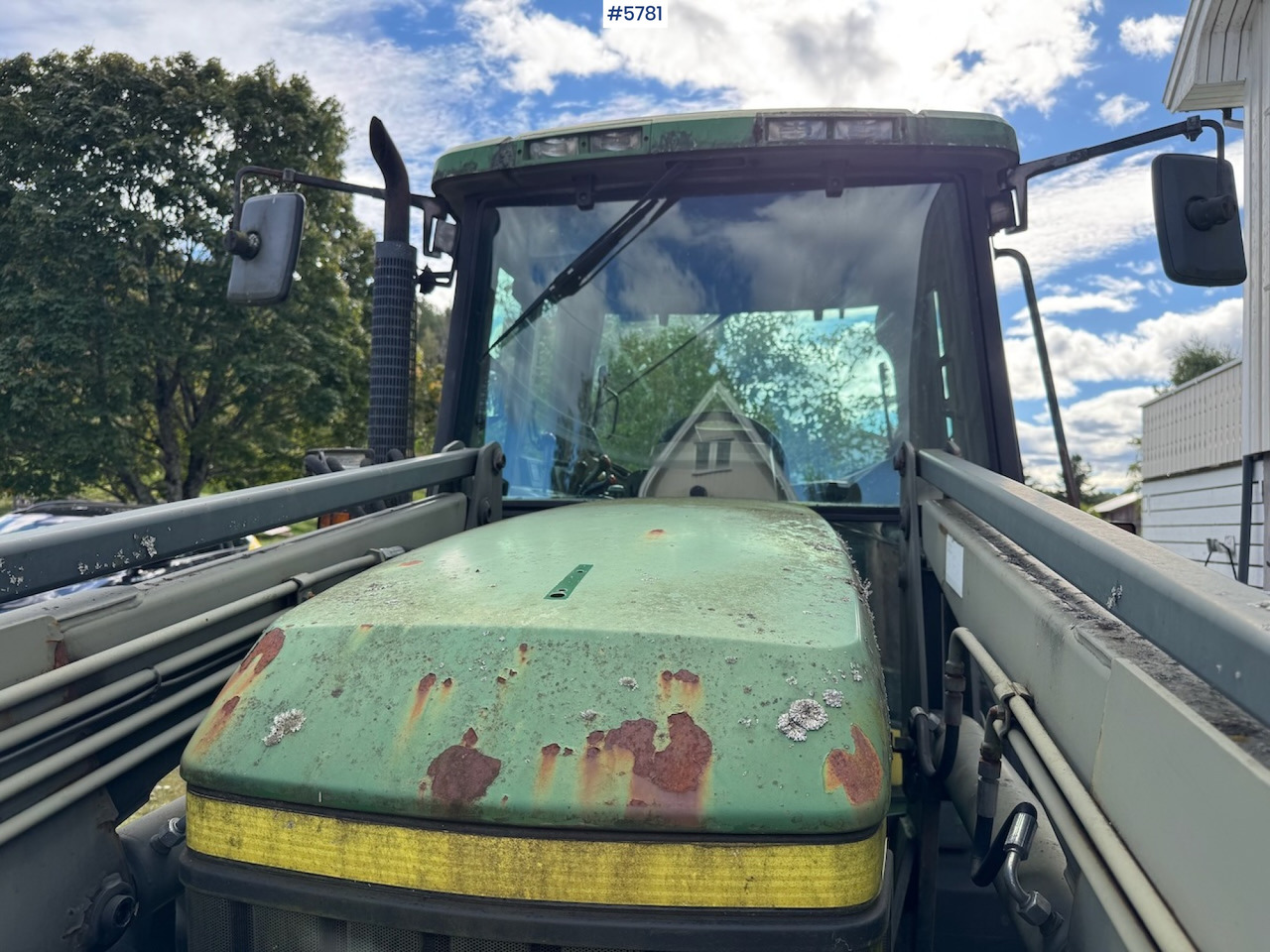 1993 John Deere 6300 w/ front loader and plow plate. - Farm tractor: picture 5 1993 John Deere 6300 w/ front loader and plow plate. - Farm tractor: picture 5