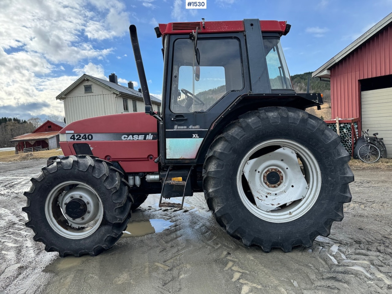 1996 Case IH 4240 XL - Farm tractor: picture 4 1996 Case IH 4240 XL - Farm tractor: picture 4