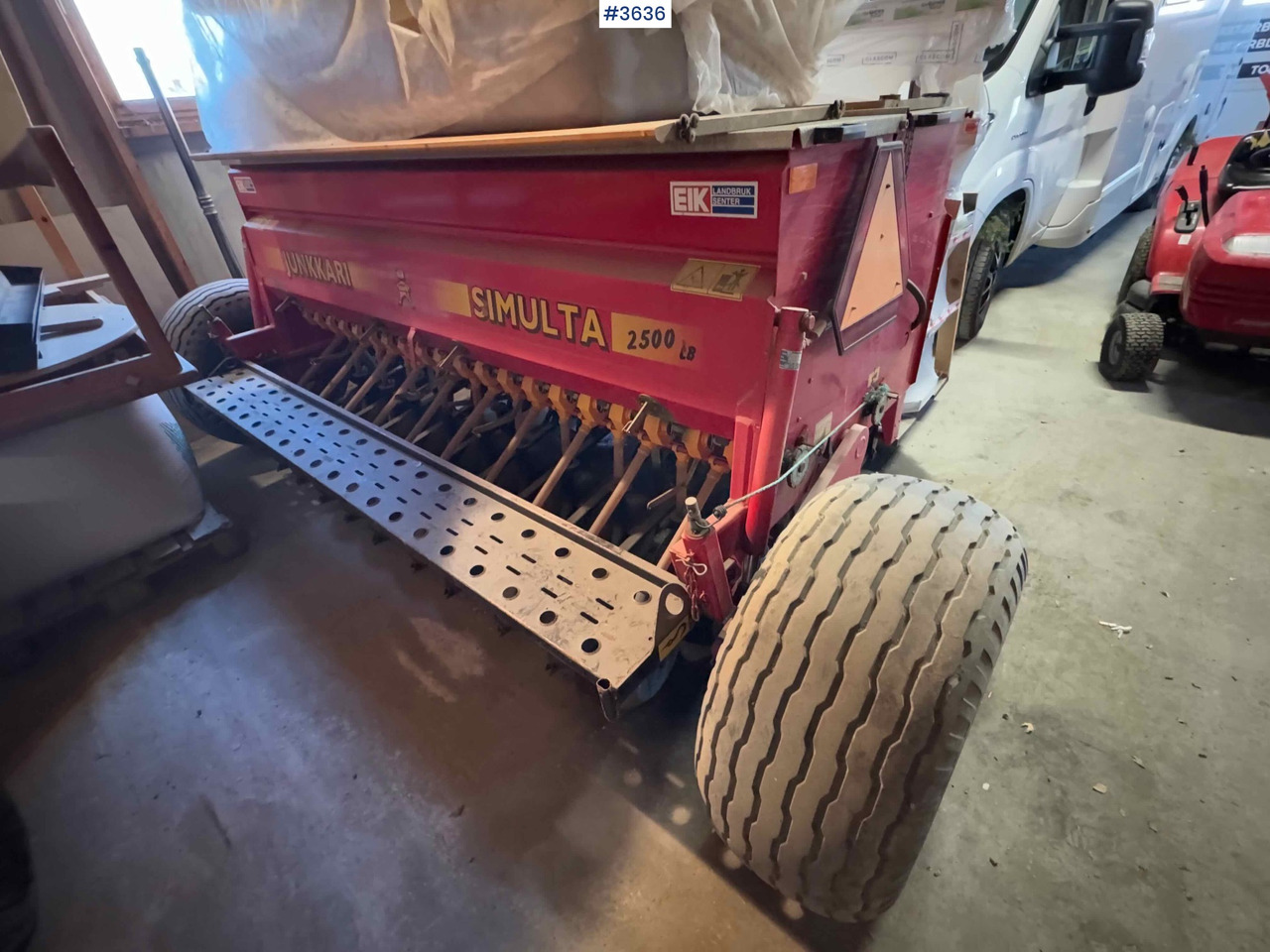 1997 Junkkari Simulta 2500 seed drill - Seed drill: picture 1 1997 Junkkari Simulta 2500 seed drill - Seed drill: picture 1