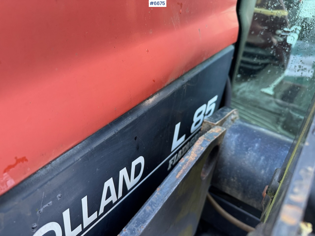 1997 New Holland L 85 w/ front loader. - Farm tractor: picture 3 1997 New Holland L 85 w/ front loader. - Farm tractor: picture 3