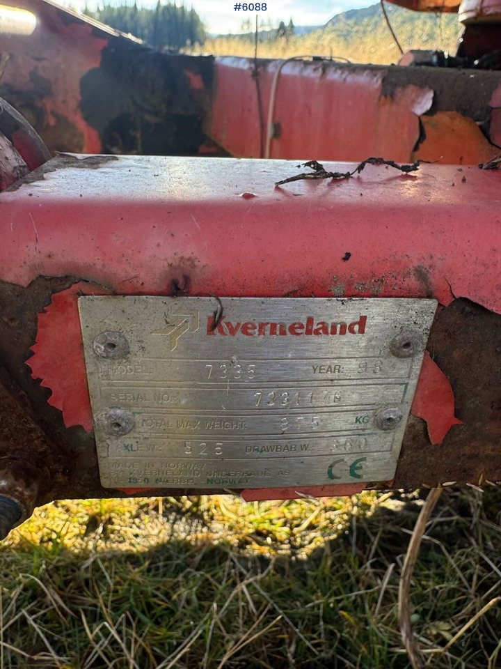 Hay and forage equipment 1998 Kverneland 7335 Round bale wrapper: picture 16 Hay and forage equipment 1998 Kverneland 7335 Round bale wrapper: picture 16
